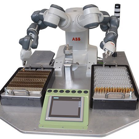 Automatisierung und Robotertechnik zur Programmierung von Sondermaschinen